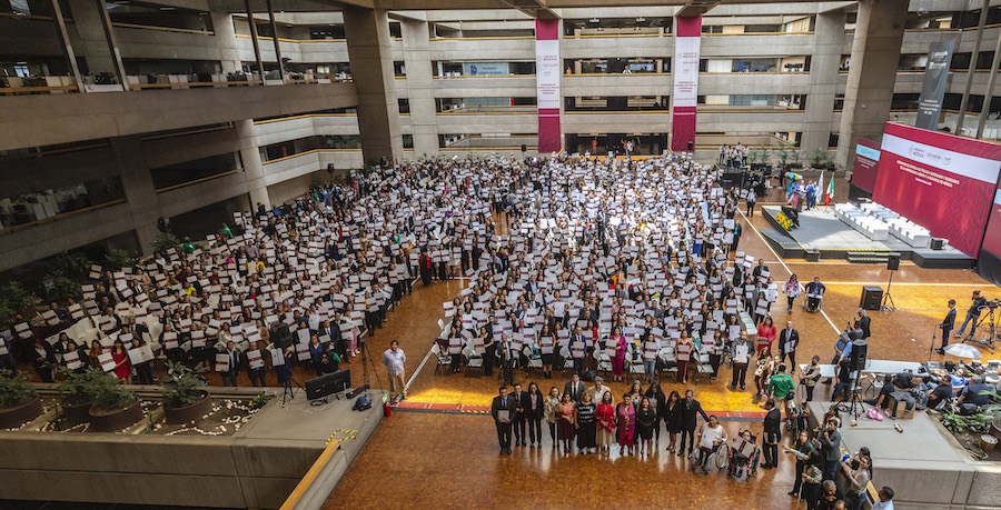 Primera Ceremonia de Entrega de Títulos a Egresadas y Egresados UnADM 2023
