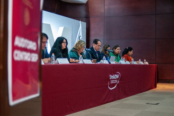 13-aniversario10026129D-C3D4-E6DC-6C20-D1F83E78602B.jpg