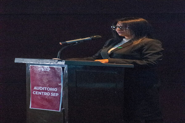 13-aniversario128710B56D-E3D5-6693-FF2D-7618A124C100.jpg