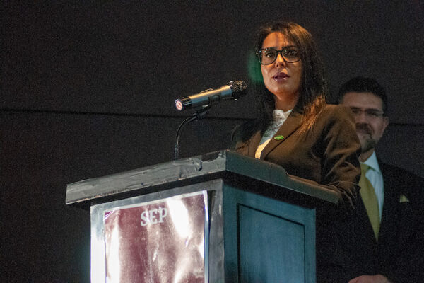 13-aniversario137573E340-4CB6-A805-8DF5-E64A210DDBB6.jpg