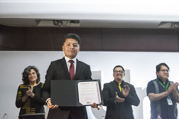 13-aniversario308078D185-69D2-340C-6A92-BAEC122A8A95.jpg