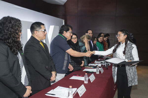 13-aniversario48FA04BD2D-90D9-1653-FAAE-2D144804EF19.jpg