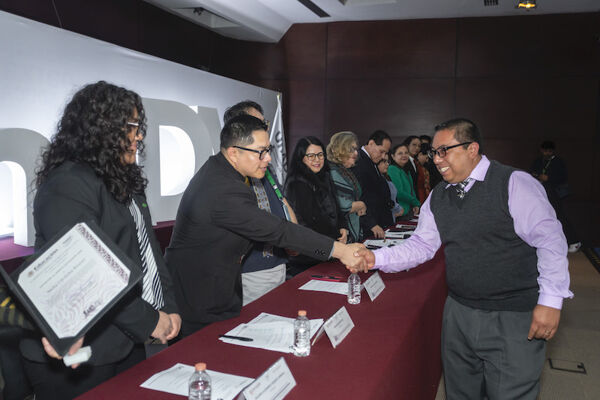 13-aniversario505DDE8F36-3EED-2C1C-B8C6-8F89E4E67A7E.jpg