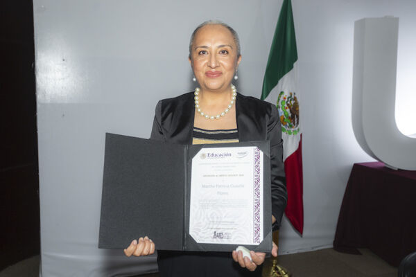 13-aniversario71D1A55C07-CF7E-A128-FF65-7921D3488BCE.jpg
