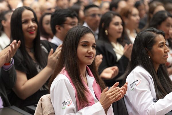 ceremonia-unadm-2025-1-egresados-024354CC117-E329-FBFE-D509-8B1BB9B03374.jpg